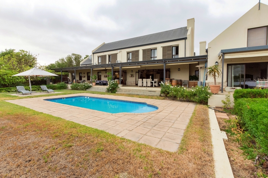 6 Bedroom Property for Sale in Riebeek Kasteel Western Cape